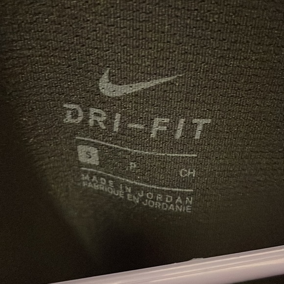 Dry fit nike long sleeve - Picture 2 of 2